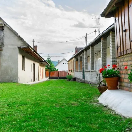 Piri Vendeghaz Apartament